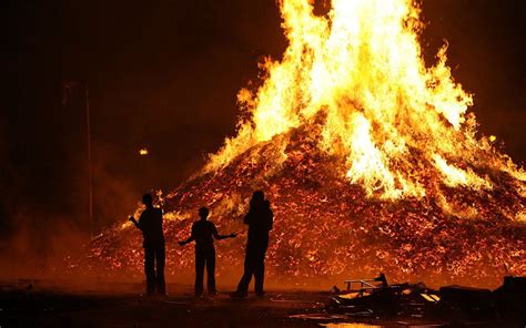 Видеть во сне костер: значение символа