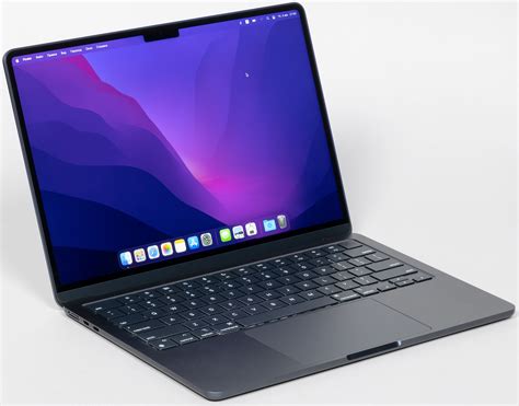 Включение MacBook Air 2022