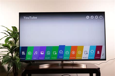 Включите функцию Screen Mirroring на телевизоре LG