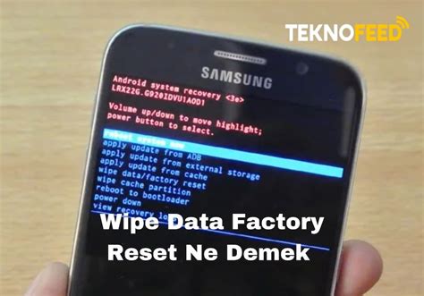 Выбор пункта "Wipe data/factory reset"