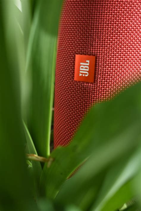 Дополнительные функции колонки JBL