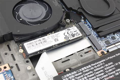 Закрепление SSD внутри корпуса