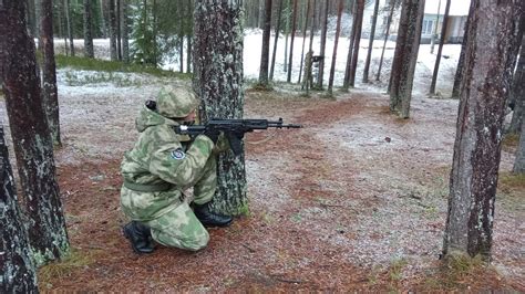 Знакомство с юношей и невестой