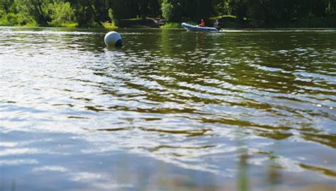 Значение сновидений: теплая вода в озере