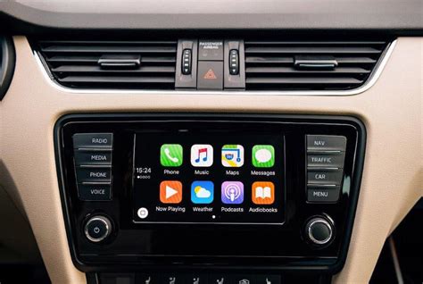 Использование Apple CarPlay