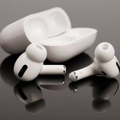 Как включить севшие AirPods Pro: