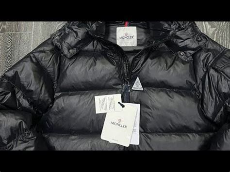 Как выбрать цвет пуховика Moncler