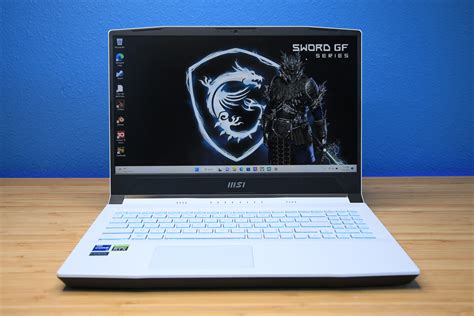 Как использовать системную информацию для определения модели ноутбука MSI Katana