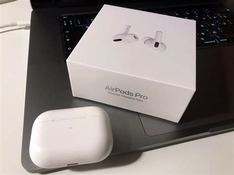 Как надеть чехол на AirPods: подробная инструкция