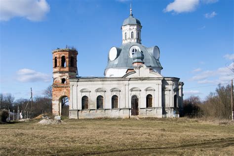 Обновление православных храмов и монастырей в стране