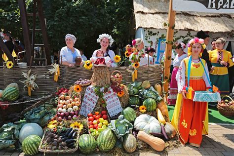 Осенние праздники: время для собирания урожая