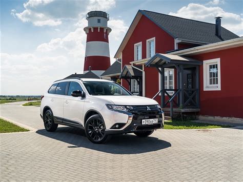 Отличия удобных продуктов для путешествий в Mitsubishi Outlander