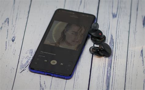 Подключение Sony Xperia к карманным наушникам