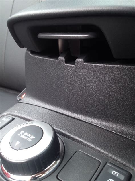 Подключение USB в подлокотнике Nissan Qashqai