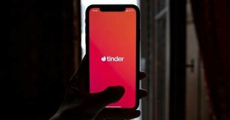 Получение Tinder Gold при помощи приглашения от друга