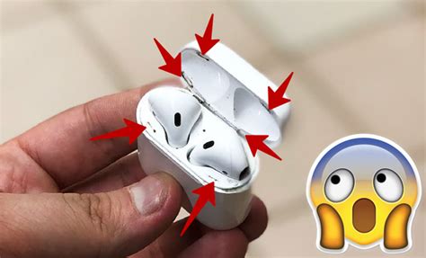 Почему и как очистить наушники AirPods