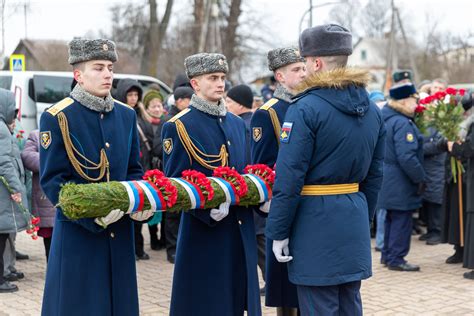 Применение материалов и текстур к куполу