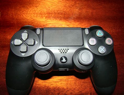 Работа с DualShock 4 в играх на PlayStation 4