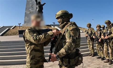 Служба военным дипломатом