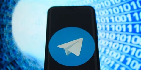 Смена администратора группы в Telegram на iPhone