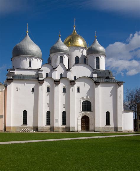 Софийский собор Новгород: основа для городского развития