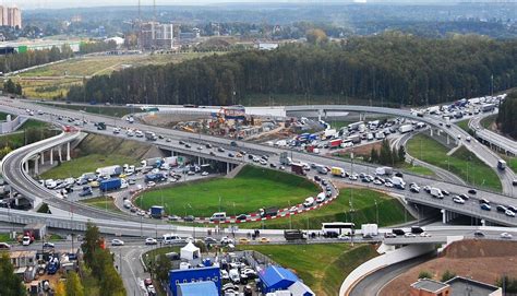 Строительство тоннелей и эскалаторов