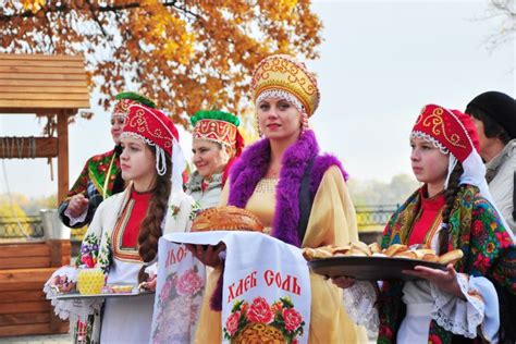 Учтите национальные и культурные традиции