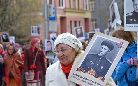 Шаги по созданию бессмертного полка плакатом своими руками: