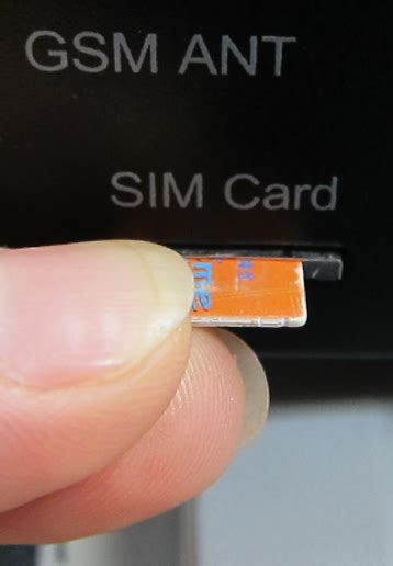 Шаг 2: Извлечение SIM-карты и SD-карты