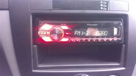 Шаг 2: Подключение AUX к магнитоле Pioneer MVH 150ub