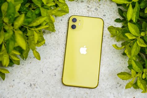 Шаг 3: Подключение iPhone 11 к компьютеру